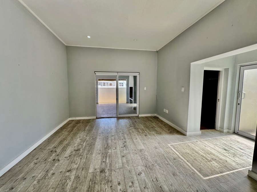 To Let 3 Bedroom Property for Rent in Stilbaai Wes Western Cape